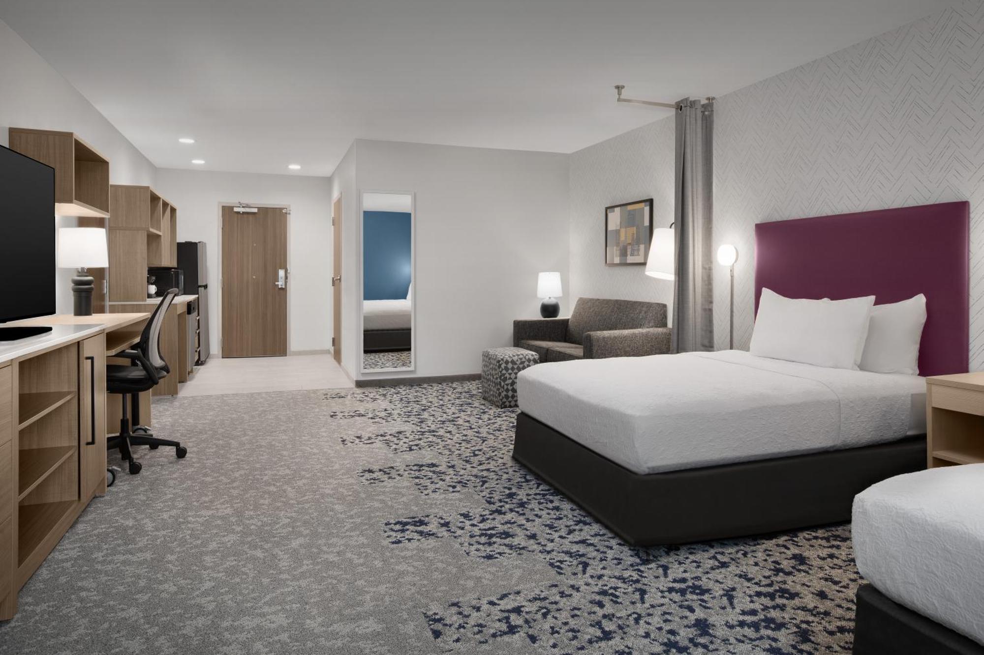 Home2 By Hilton Easton 3*