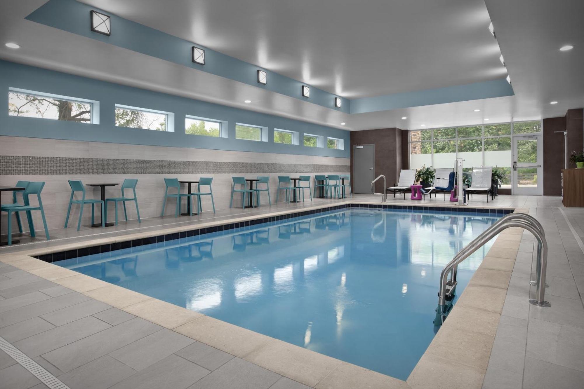 Home2 By Hilton Easton Hotel 3*